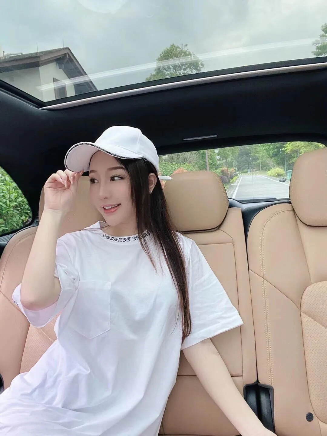 【 】CH （White）